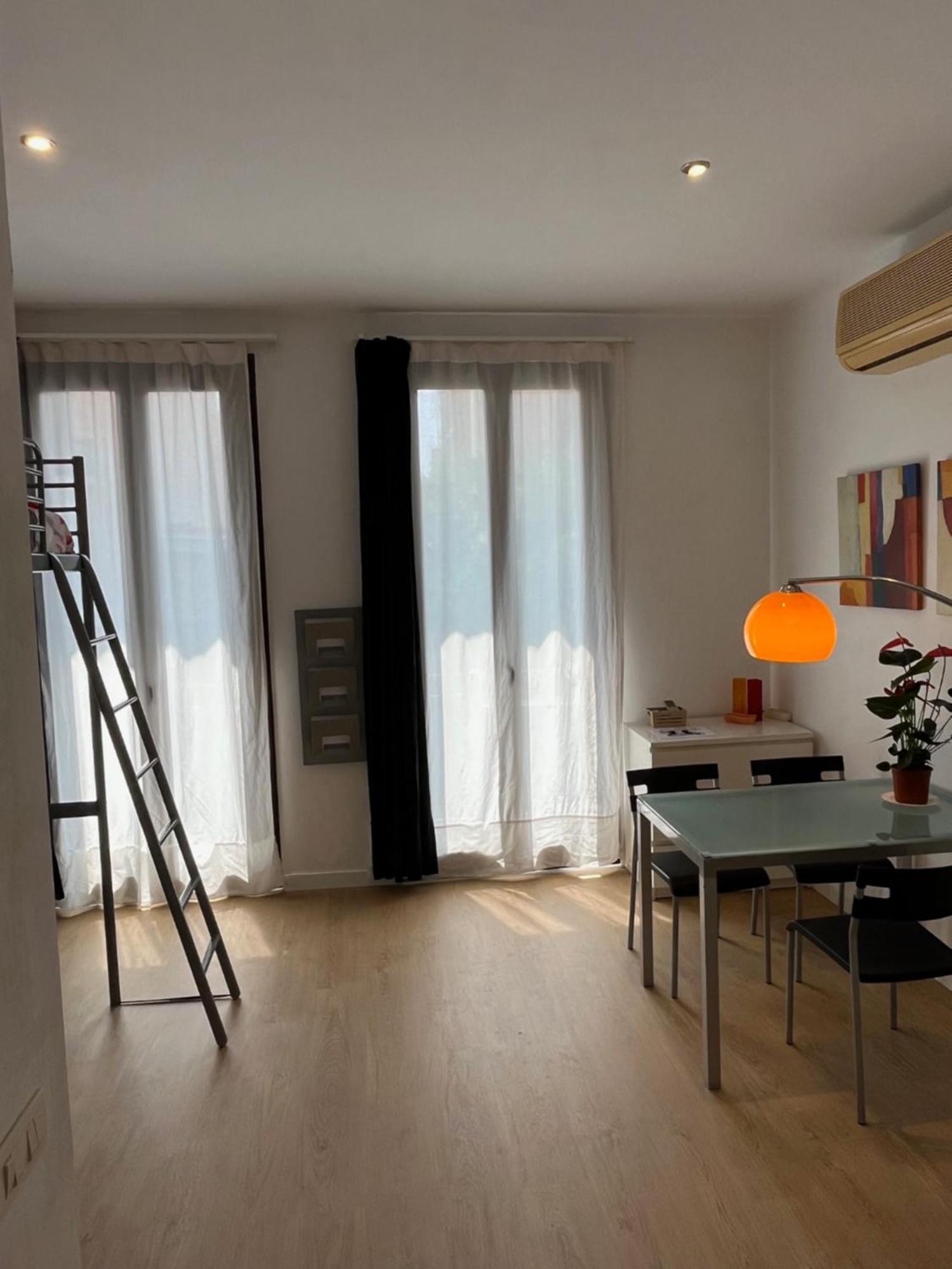 Studio By Sants Market Barcelona Exteriör bild